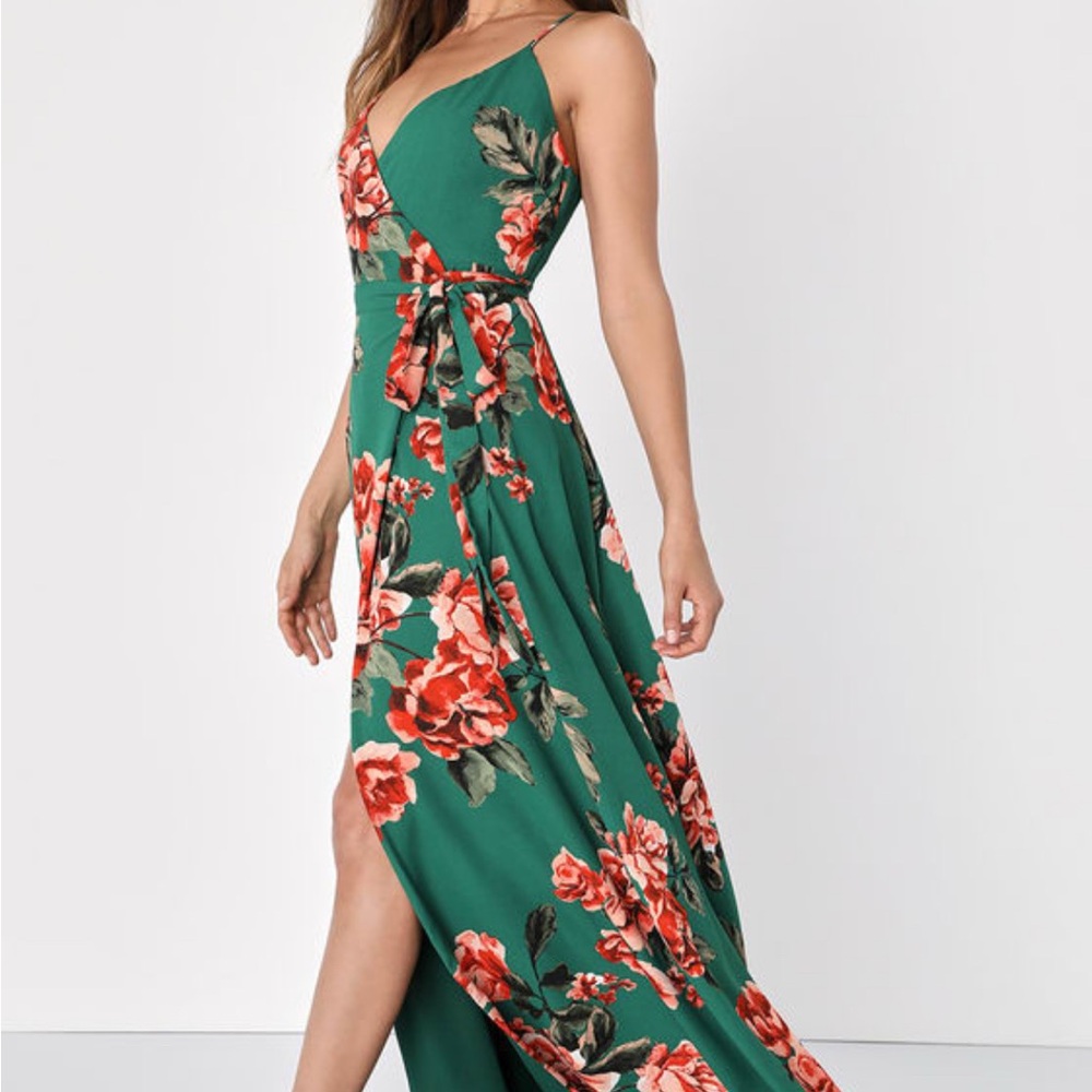 Lulu’s Floral Flirtation Maxi Dress
